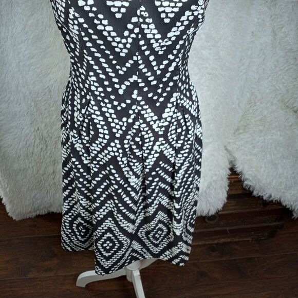 AB STUDIO BLACK & WHITE GEOMETRIC PRINT DRESS SZ.6 EUC - Picture 4 of 9